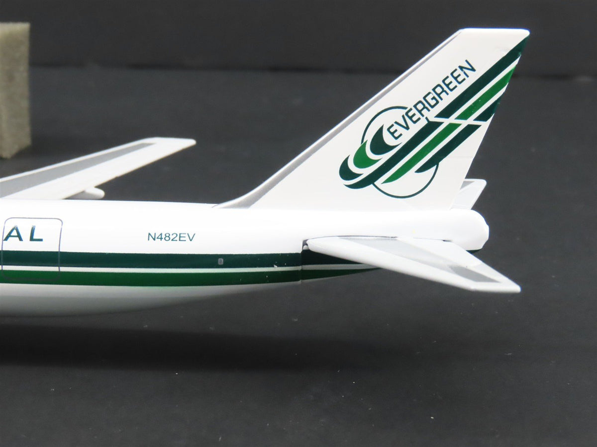 1:400 Gemini Jets GJEIA061 Die-Cast Evergreen International 747-200 Airliner