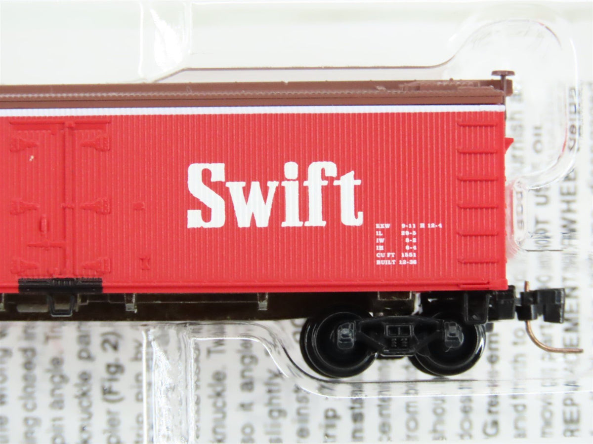 Z Scale Micro-Trains MTL 51800061 SRLX Swift Refrigerator Line 40&#39; Reefer #5820