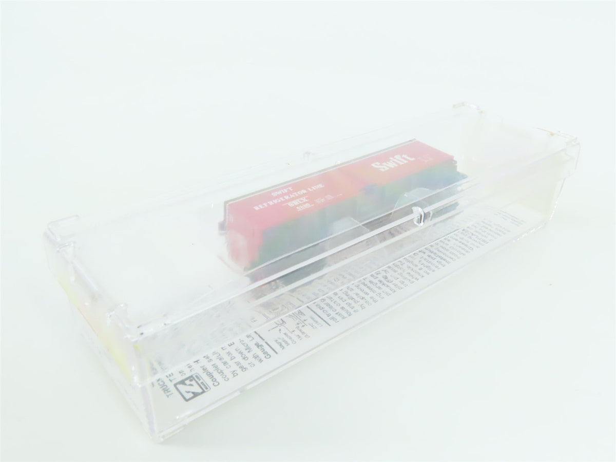 Z Scale Micro-Trains MTL 51800061 SRLX Swift Refrigerator Line 40&#39; Reefer #5820