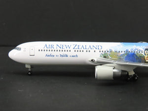 1:400 Super Wings Die-Cast Air New Zealand Lord of the Rings 