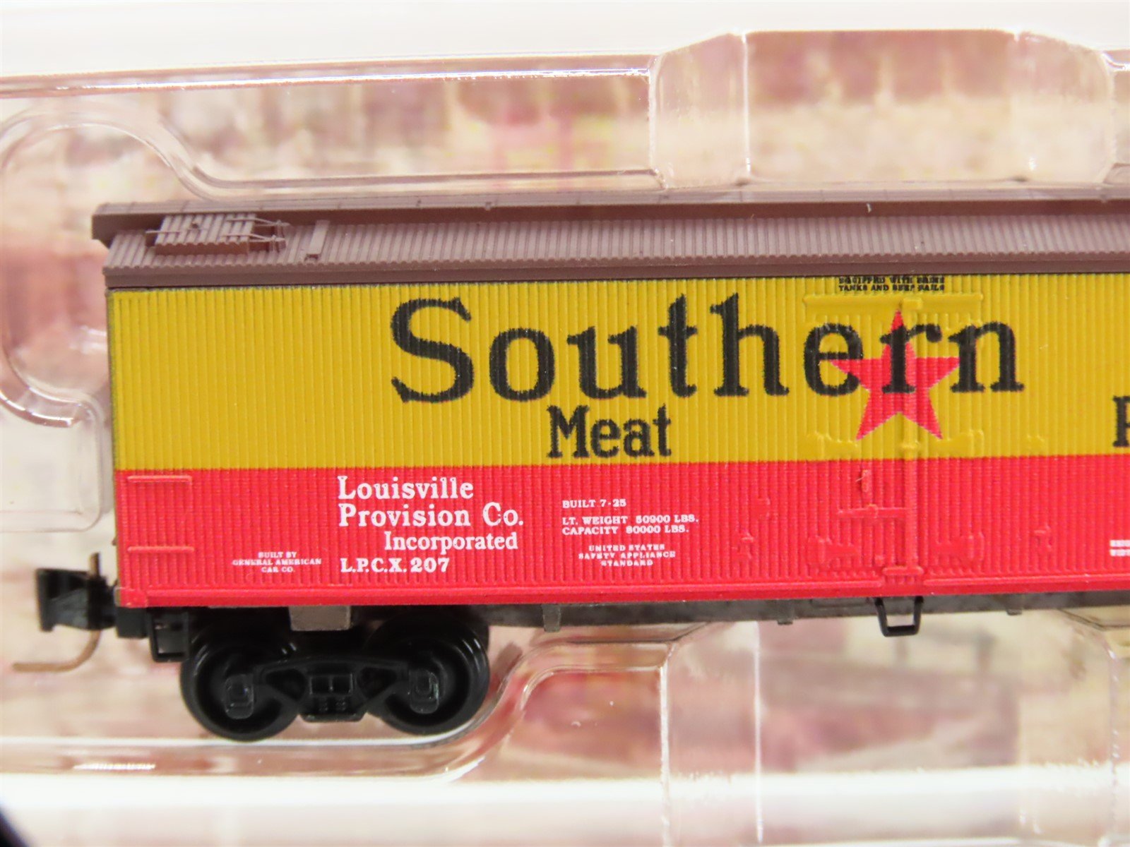 Z Scale Micro-Trains MTL 51800180 LPCX Southern Star 40' Wood Reefer #207