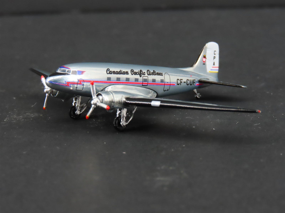 1:400 Scale AeroClassics Die-Cast CP &quot;Polished Livery&quot; Douglas DC-3 CF-CUF