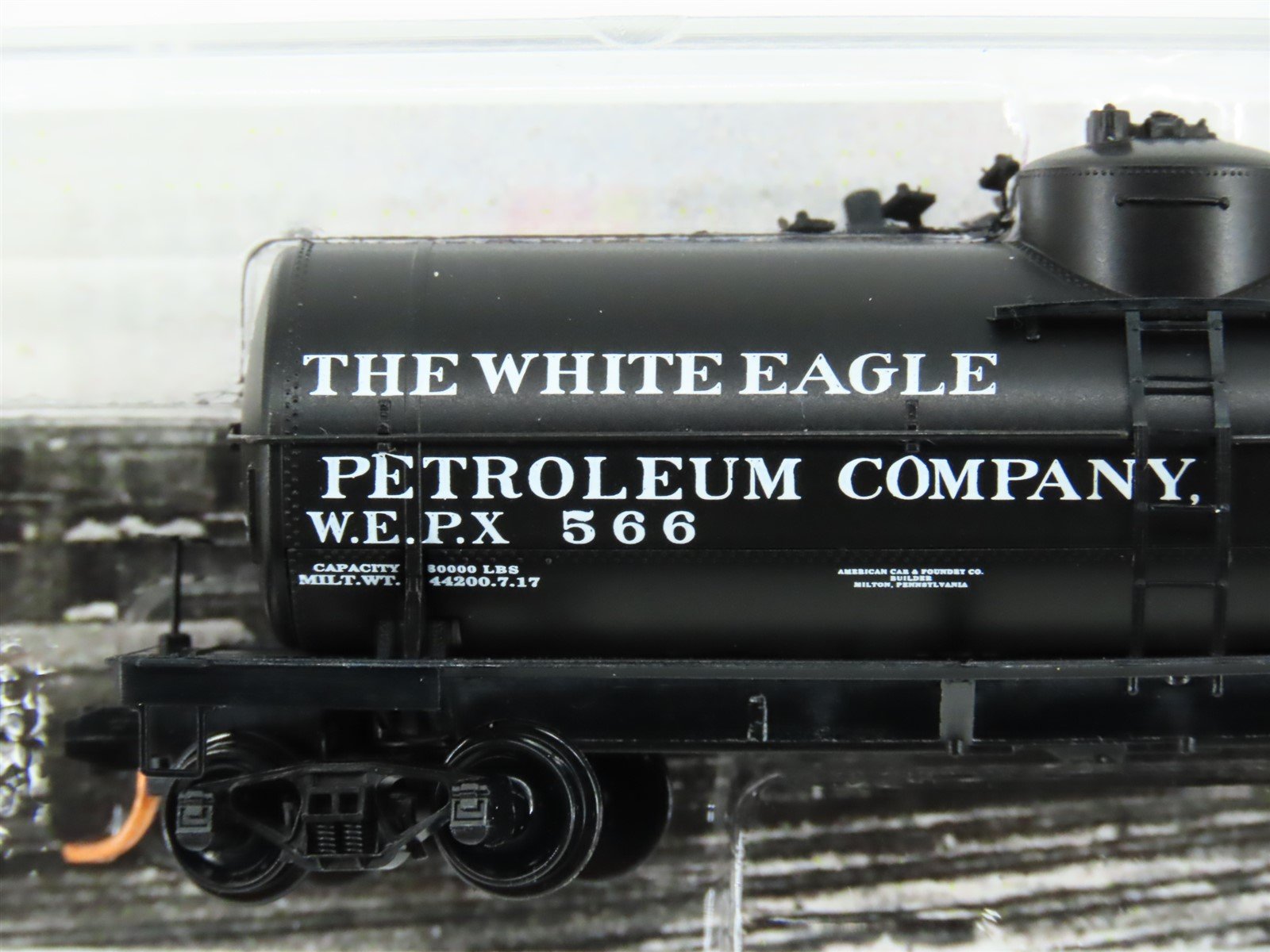 N Micro-Trains MTL 06500810 WEPX White Eagle Oil 39' Single Dome Tank Car #566