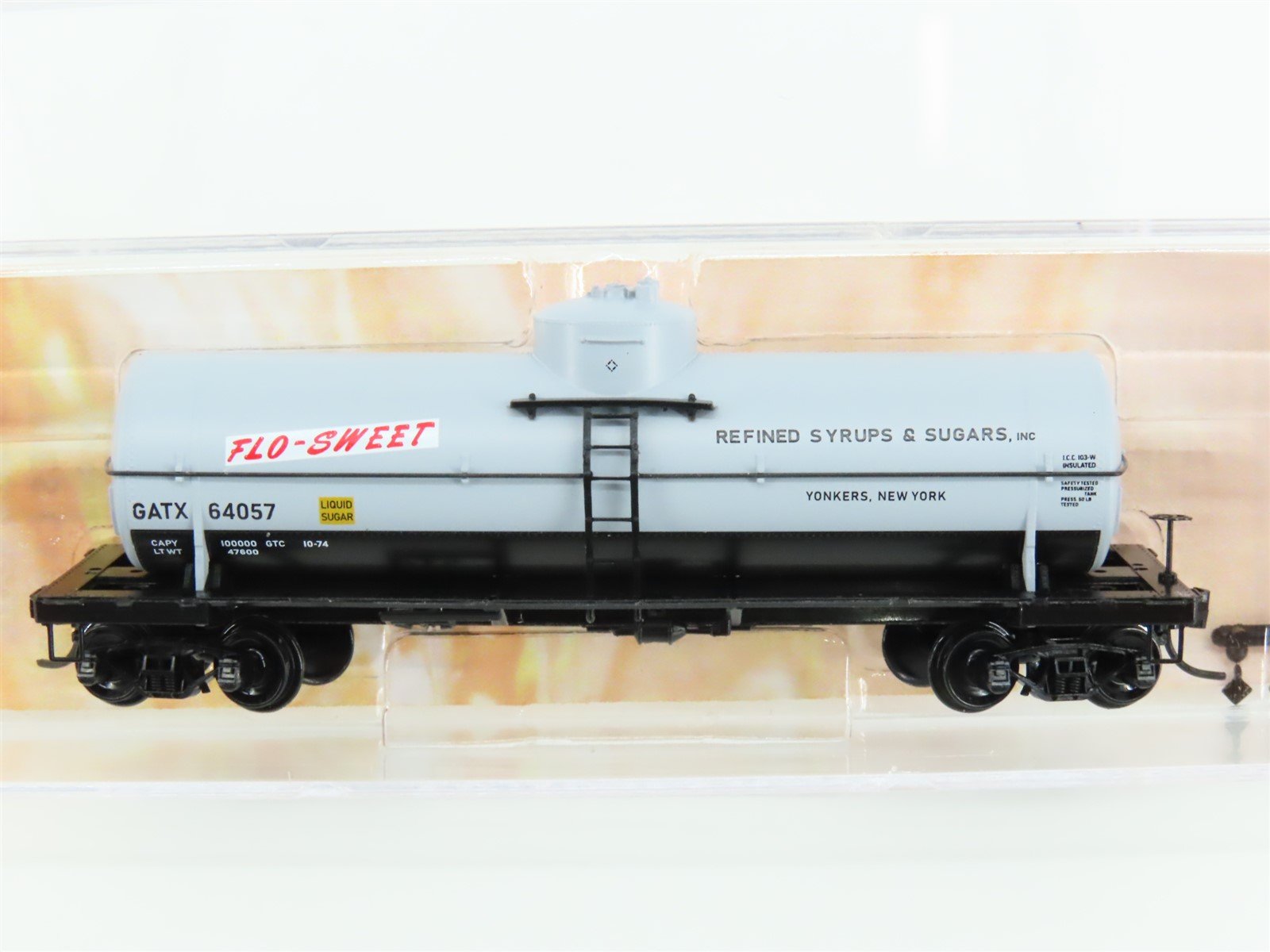 N Scale Micro-Trains MTL 06500156 GATX Flo-Sweet 39' Single Dome Tank Car #64057
