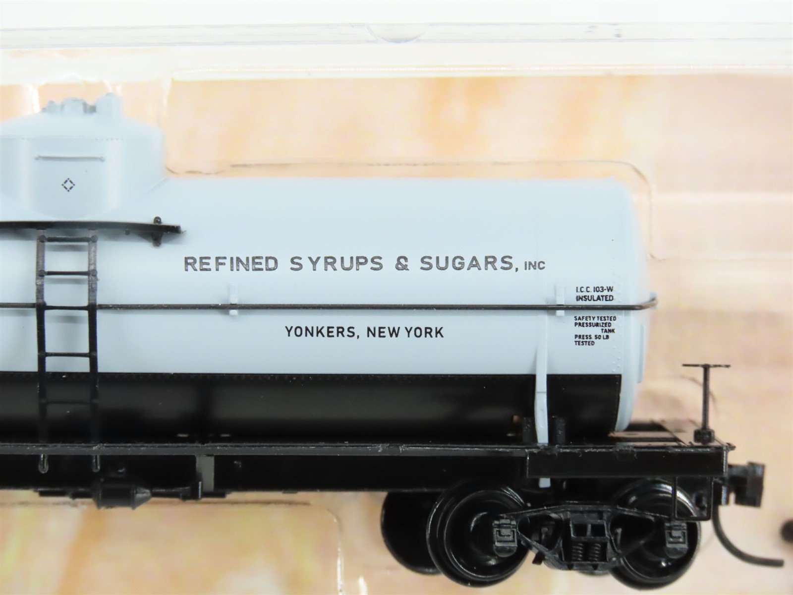 N Scale Micro-Trains MTL 06500156 GATX Flo-Sweet 39' Single Dome Tank Car #64057