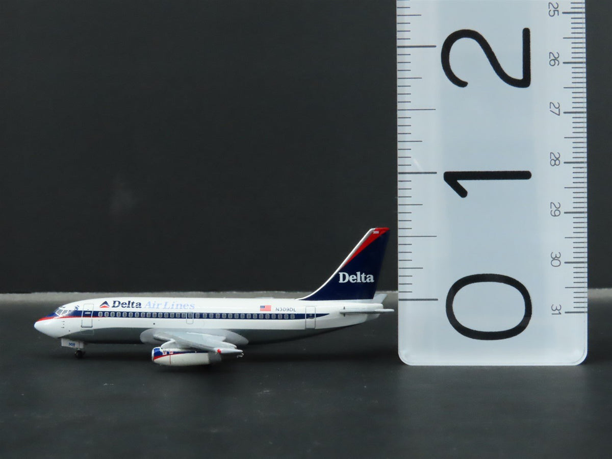 1:400 Aero Classics Die-Cast Delta Air Lines Boeing B-737-232 Aircraft N309DL