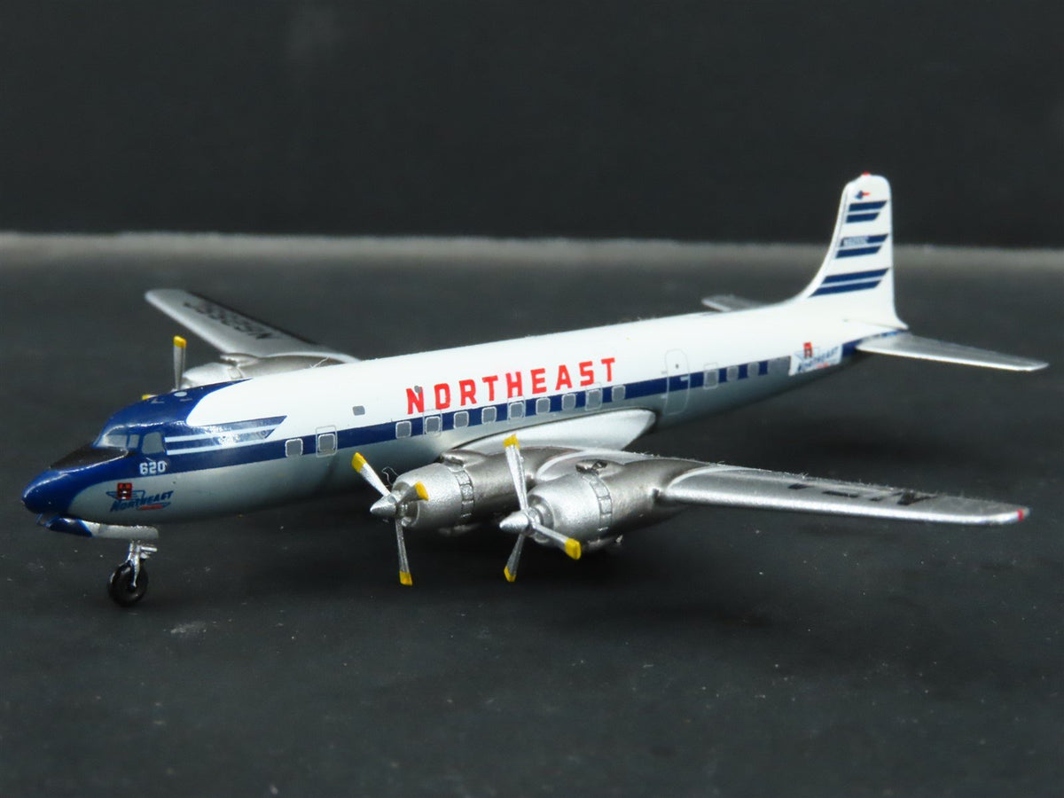1:400 Aero Classics Die-Cast Northeast McDonnell Douglas DC-6B Aircraft N6255C