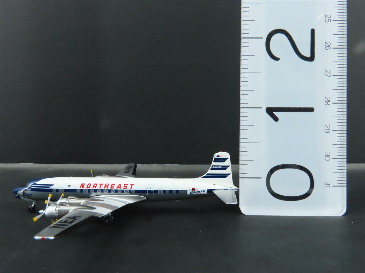 1:400 Aero Classics Die-Cast Northeast McDonnell Douglas DC-6B Aircraft N6255C