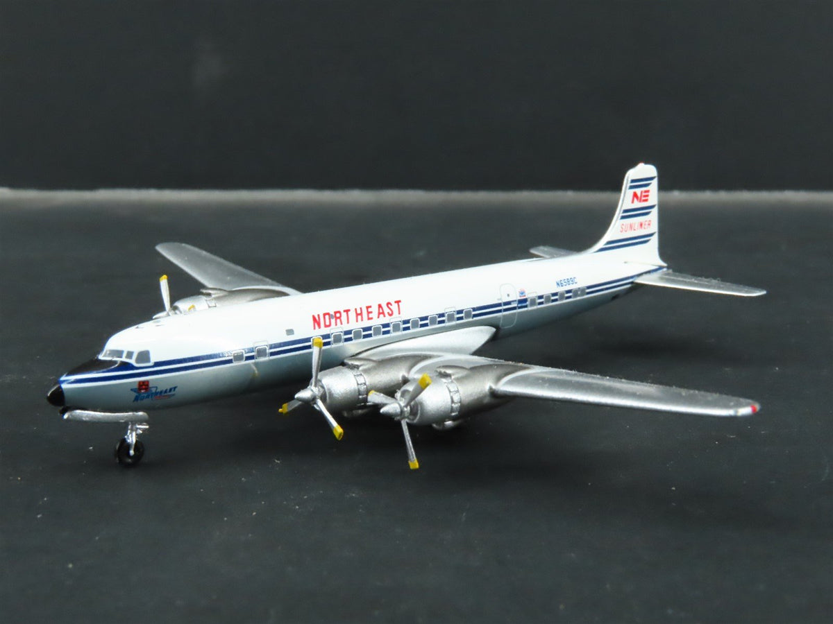 1:400 Aero Classics Die-Cast Northeast Sunliner McDonnell Douglas DC-6B Aircraft