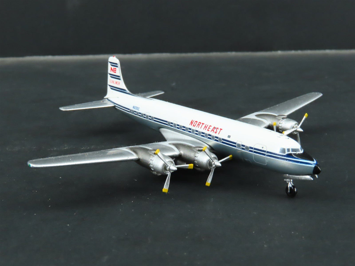 1:400 Aero Classics Die-Cast Northeast Sunliner McDonnell Douglas DC-6B Aircraft