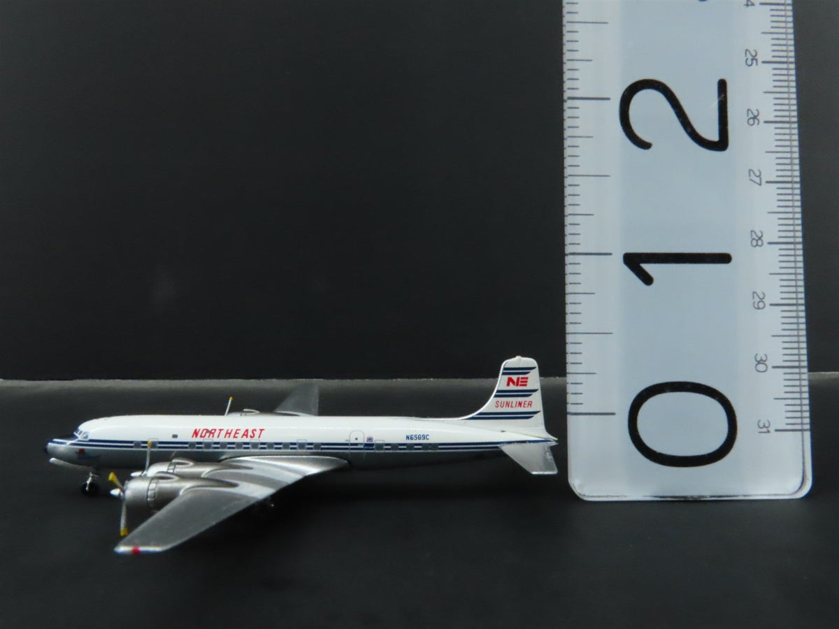 1:400 Aero Classics Die-Cast Northeast Sunliner McDonnell Douglas DC-6B Aircraft