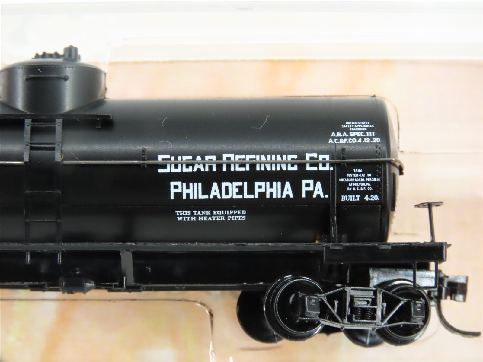 N Micro-Trains MTL 06500226 McCahan Sugar Refining Co Single Dome Tank Car #25