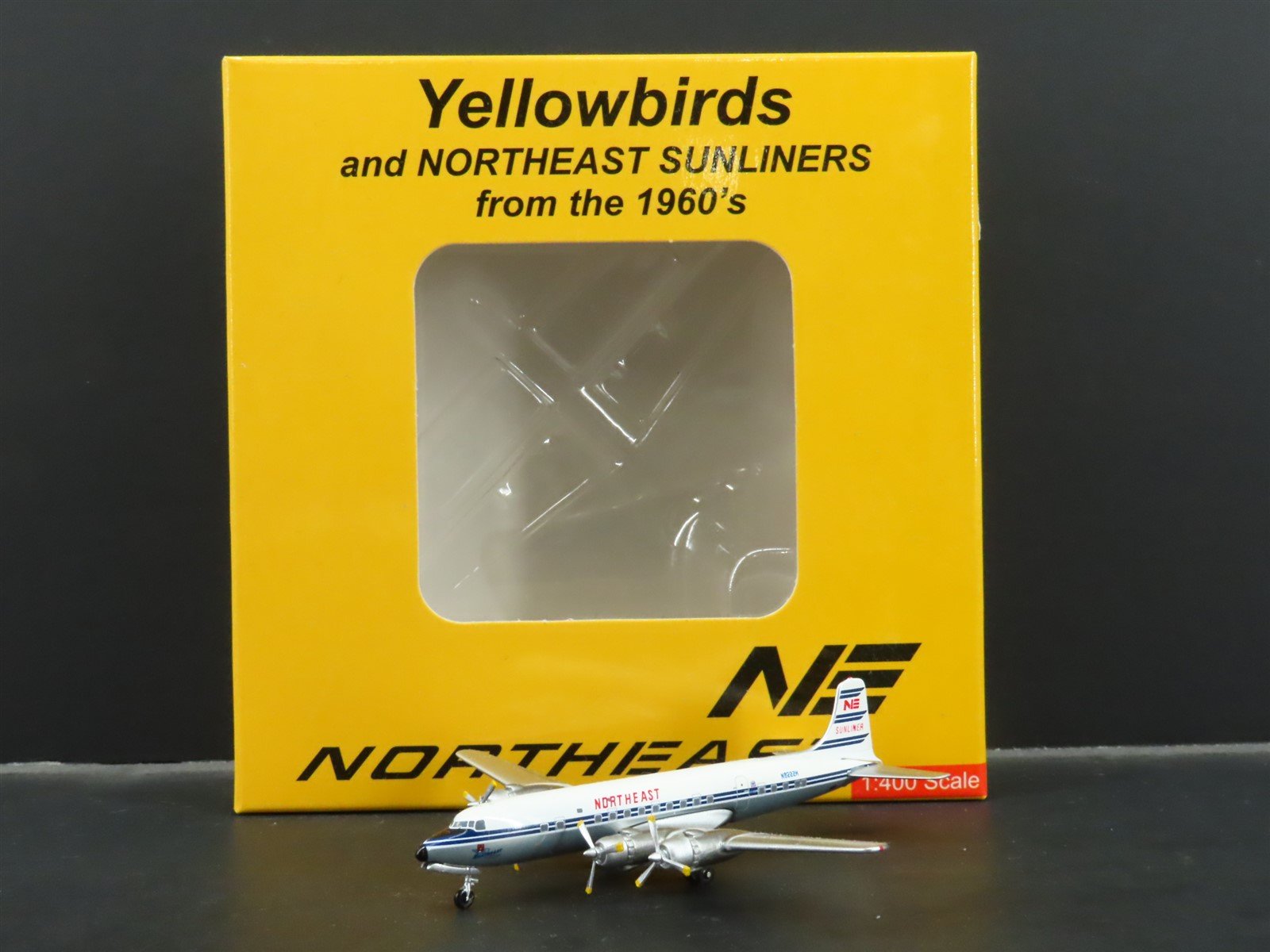 1:400 Aero Classics Die-Cast Northeast Sunliner McDonnell Douglas DC-6B Aircraft
