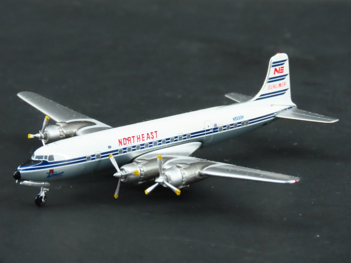 1:400 Aero Classics Die-Cast Northeast Sunliner McDonnell Douglas DC-6B Aircraft