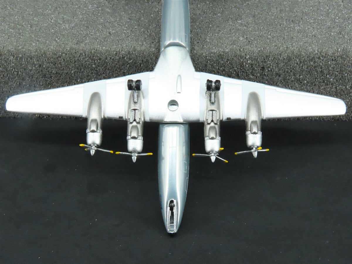 1:400 Aero Classics Die-Cast Northeast Sunliner McDonnell Douglas DC-6B Aircraft