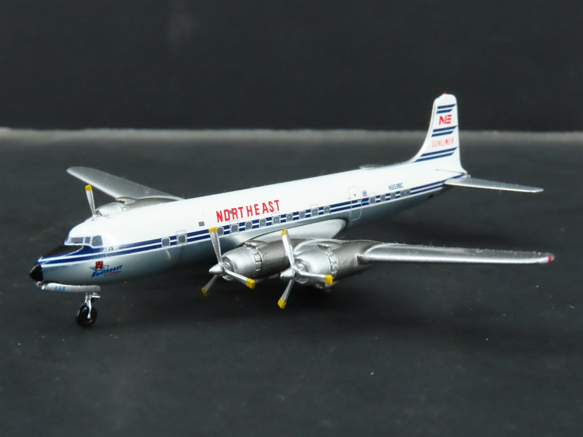 1:400 Aero Classics Die-Cast Northeast Sunliner McDonnell Douglas DC-6B Aircraft