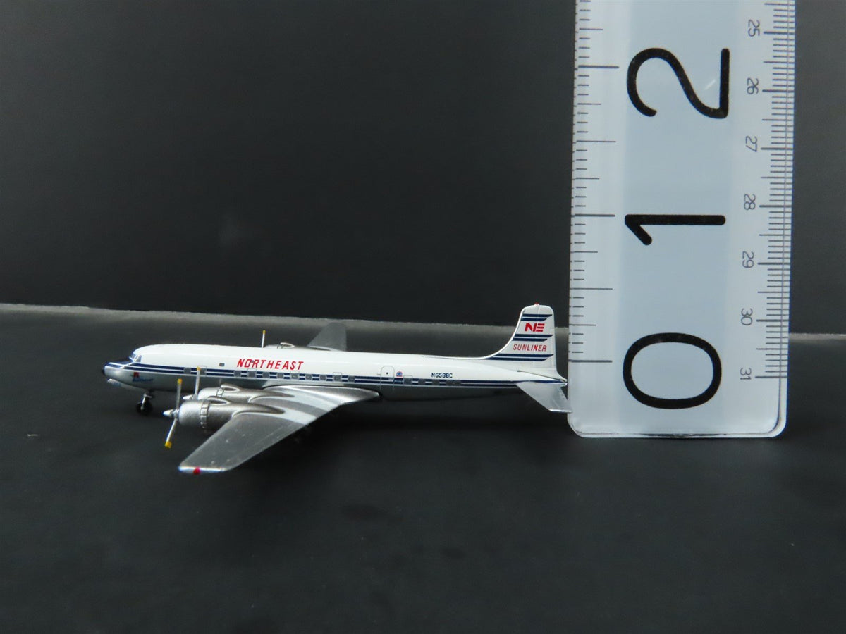 1:400 Aero Classics Die-Cast Northeast Sunliner McDonnell Douglas DC-6B Aircraft