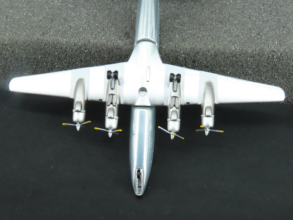 1:400 Aero Classics Die-Cast Northeast Sunliner McDonnell Douglas DC-6B Aircraft
