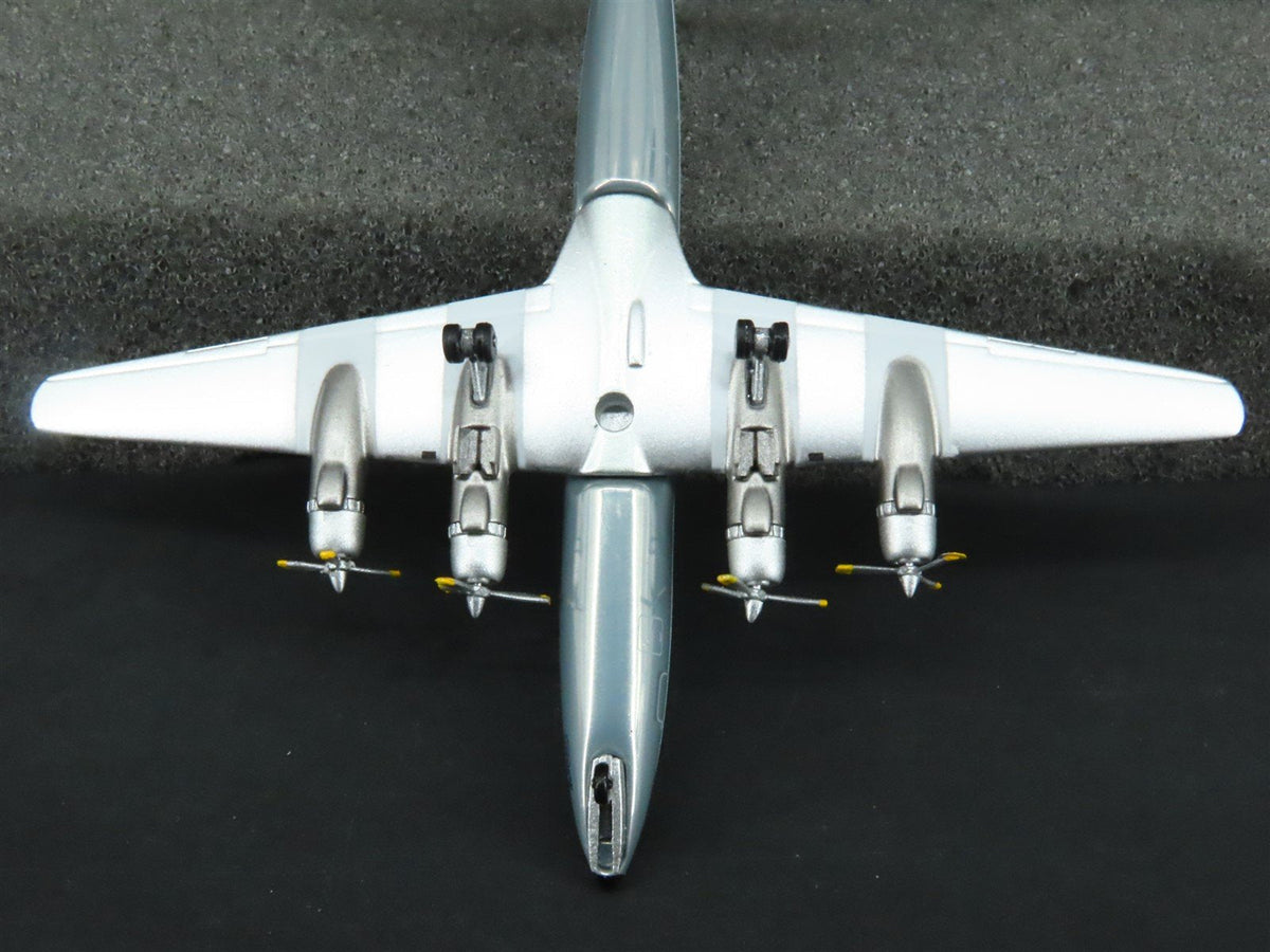 1:400 Aero Classics Die-Cast Northeast Sunliner McDonnell Douglas DC-6B Aircraft