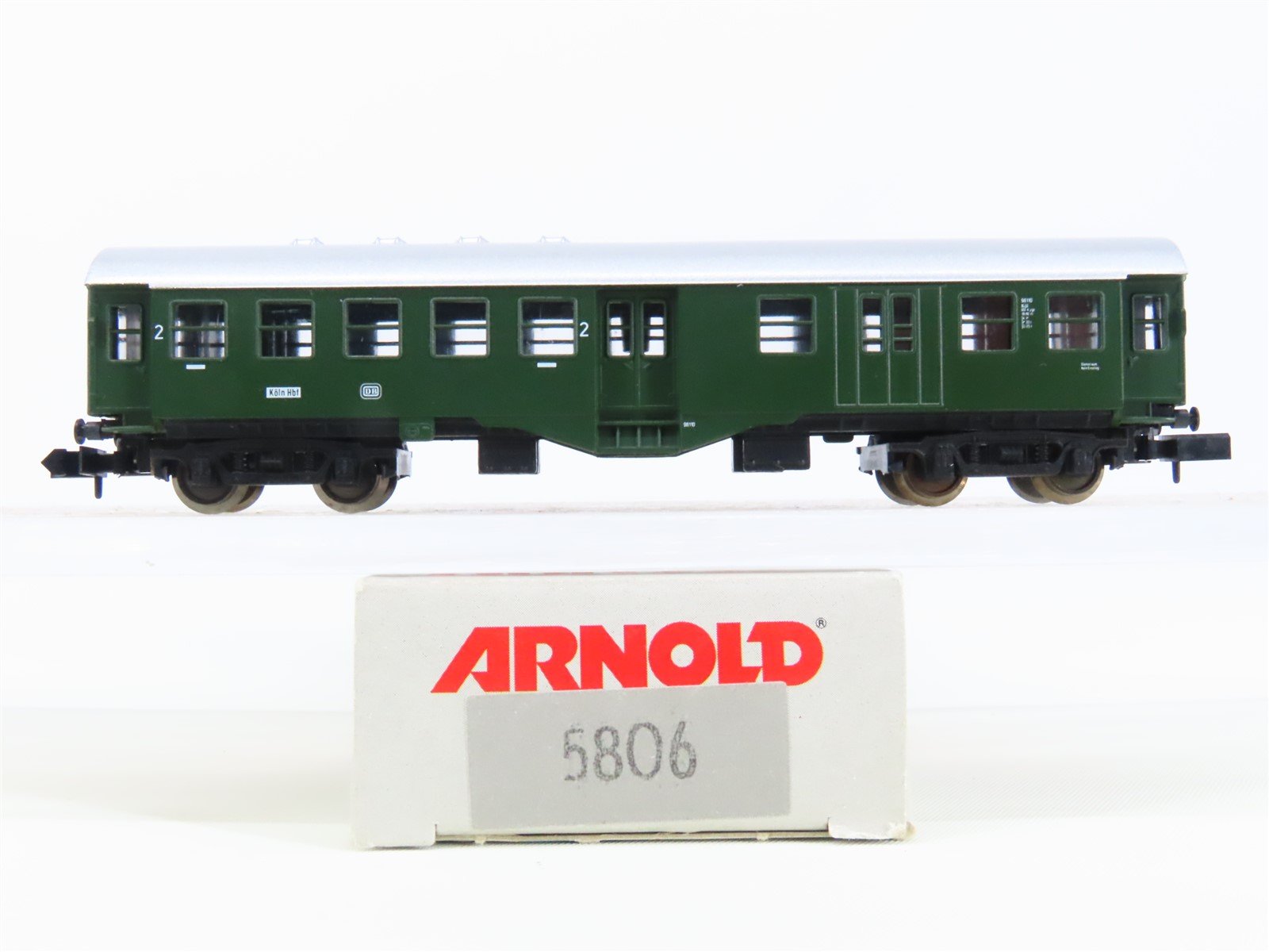 N Scale Arnold 5806 DB German 2nd Class Coach Passenger Car #98110