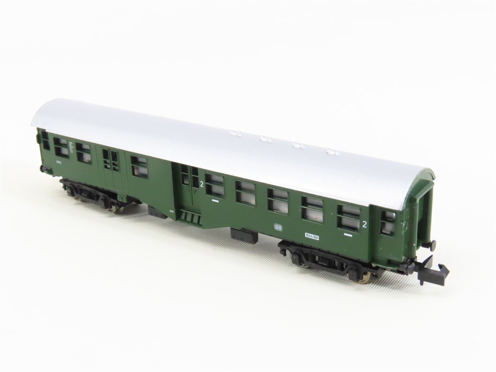 N Scale Arnold 5806 DB German 2nd Class Coach Passenger Car #98110
