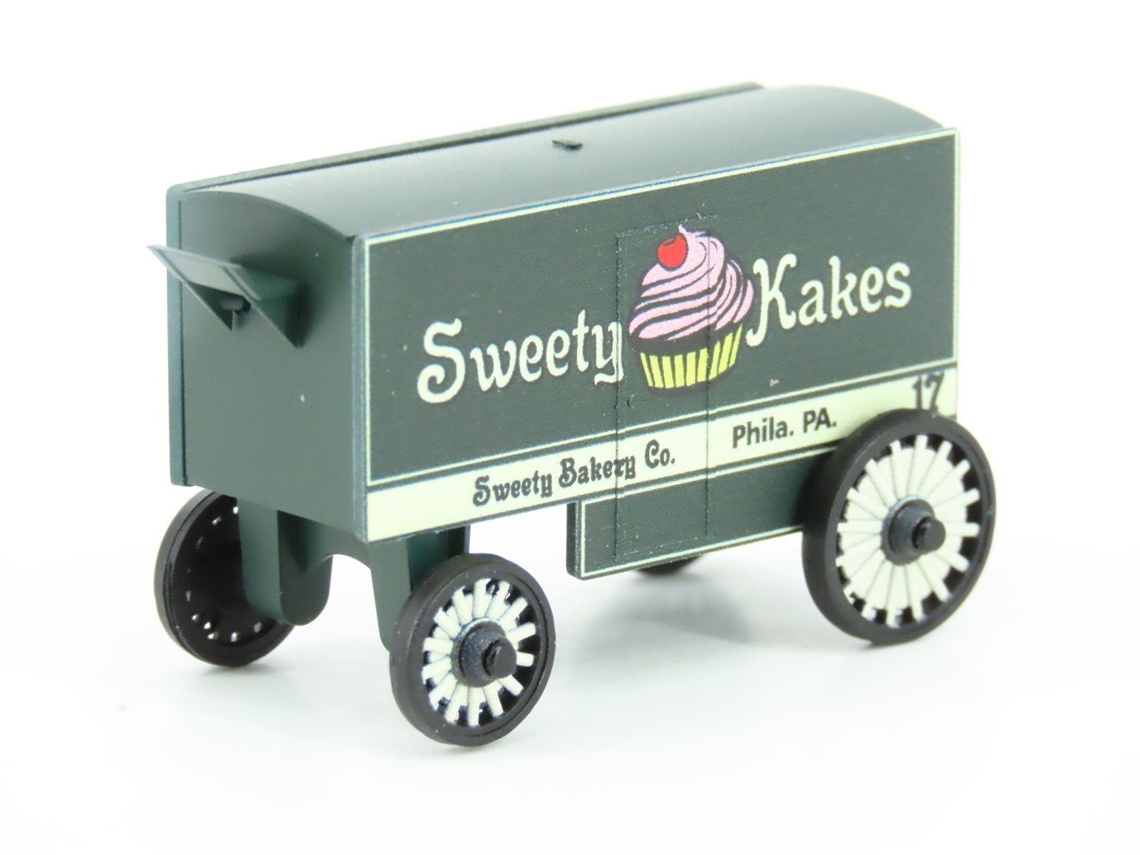 N Micro-Trains MTL 47000229 Dexter's Mother's Bread & Sweety Kakes Wagon 2-Pack