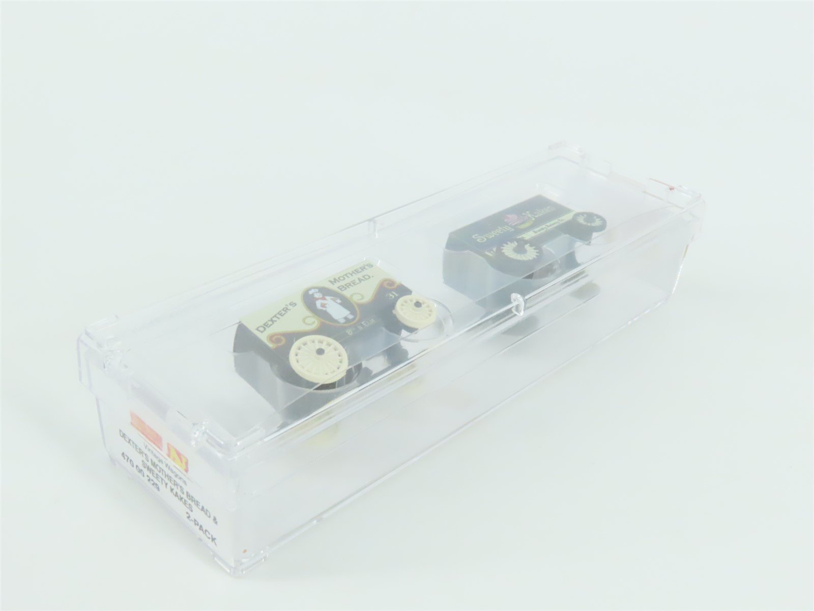 N Micro-Trains MTL 47000229 Dexter's Mother's Bread & Sweety Kakes Wagon 2-Pack