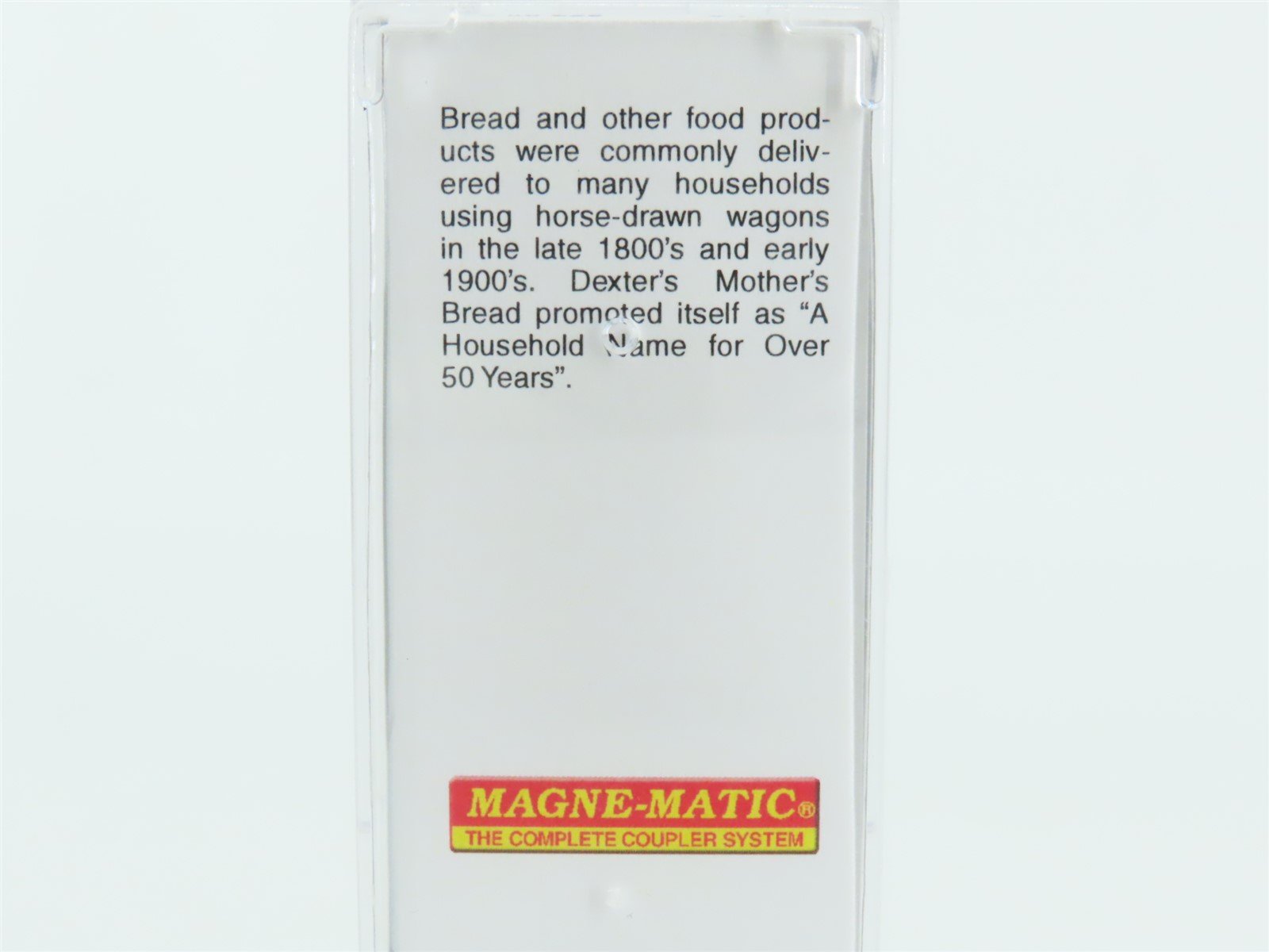 N Micro-Trains MTL 47000229 Dexter's Mother's Bread & Sweety Kakes Wagon 2-Pack