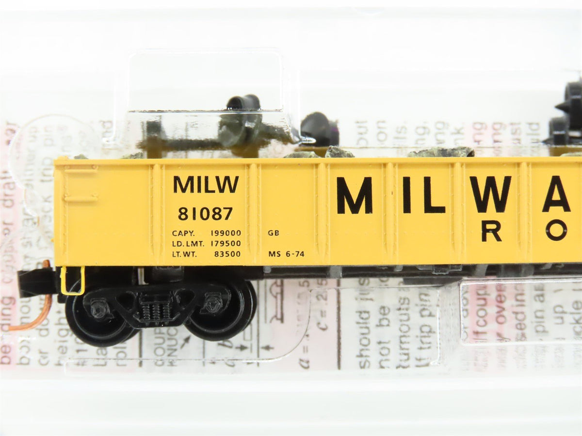 N Micro-Trains MTL 48110.1 MILW Milwaukee Road 50&#39; Gondola w/ Rock Load #81087