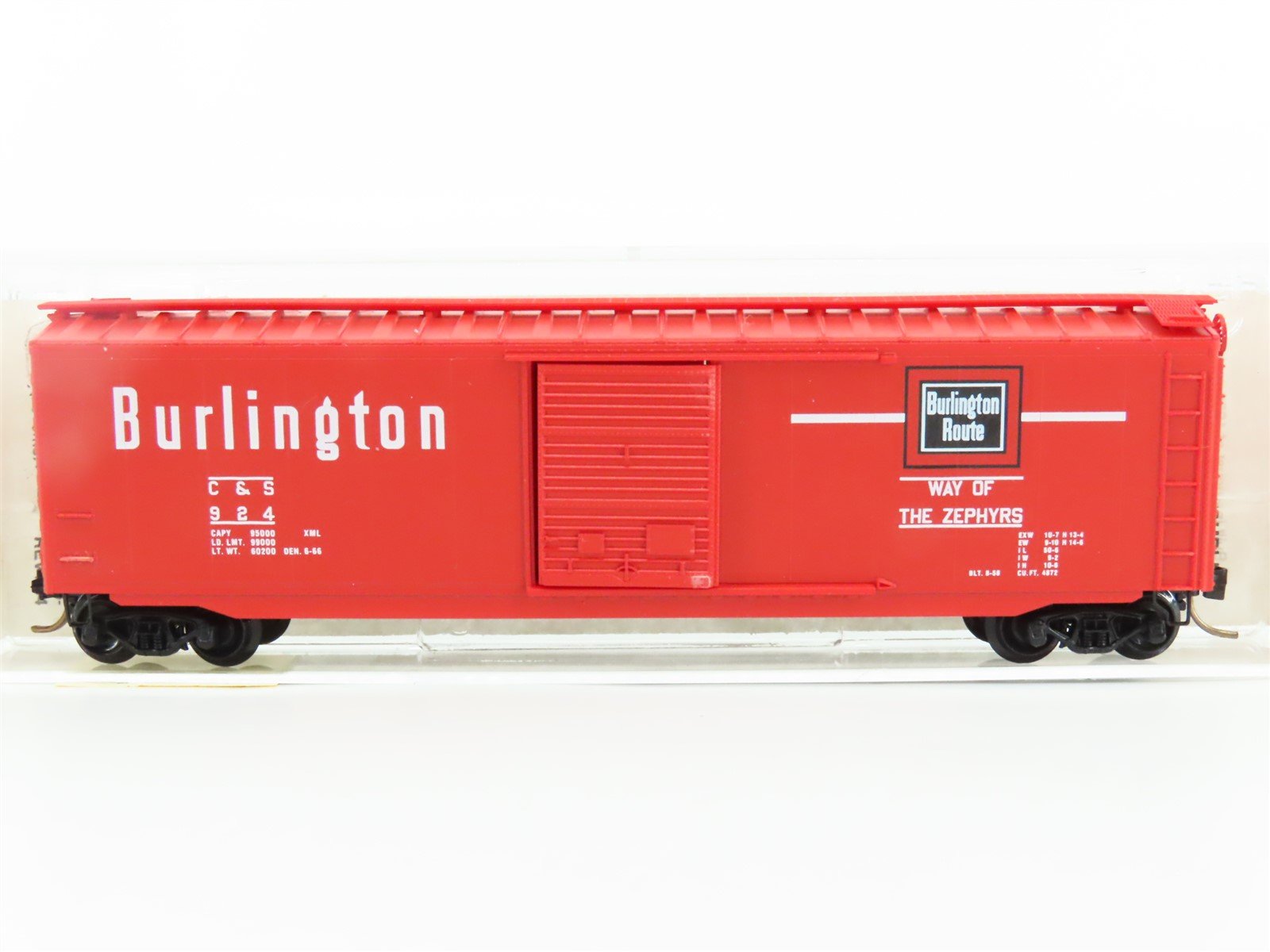 N Micro-Trains MTL 31260 CB&Q Burlington Route 50' Single Door Box Car #924