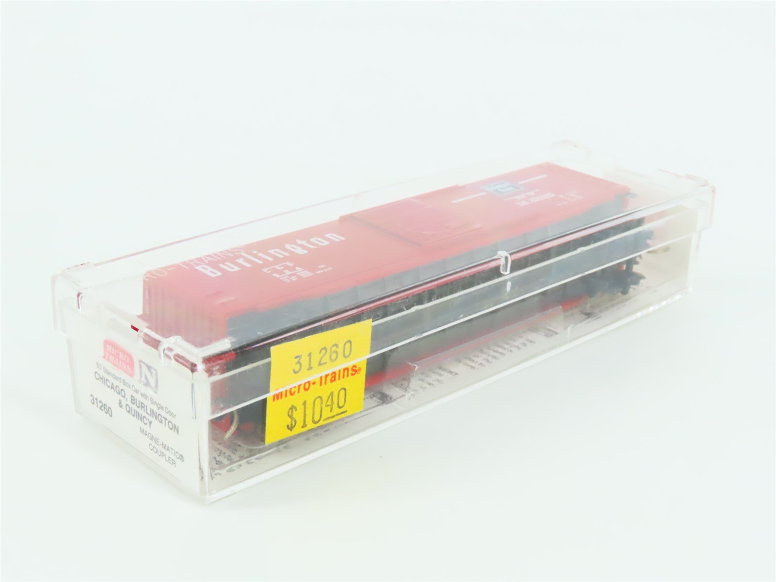 N Micro-Trains MTL 31260 CB&Q Burlington Route 50' Single Door Box Car #924