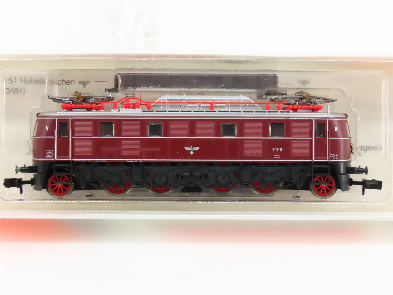 N Scale Arnold 2491 German State Railways E19 Electric Loco