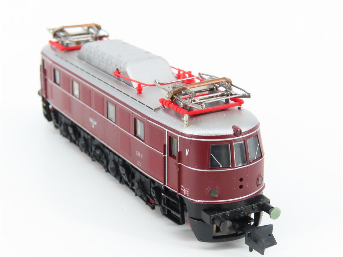 N Scale Arnold 2491 German State Railways E19 Electric Loco