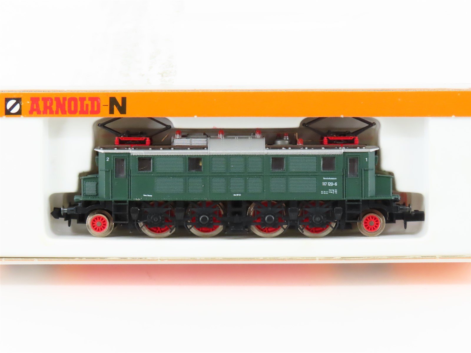 N Scale Arnold 2456 German State Railway Class 117 Electric Locomotive #120-6