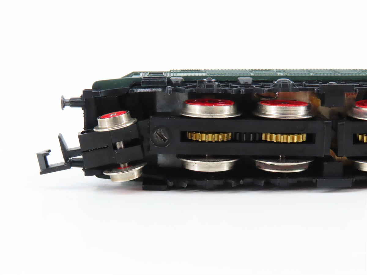 N Scale Arnold 2456 German State Railway Class 117 Electric Locomotive #120-6