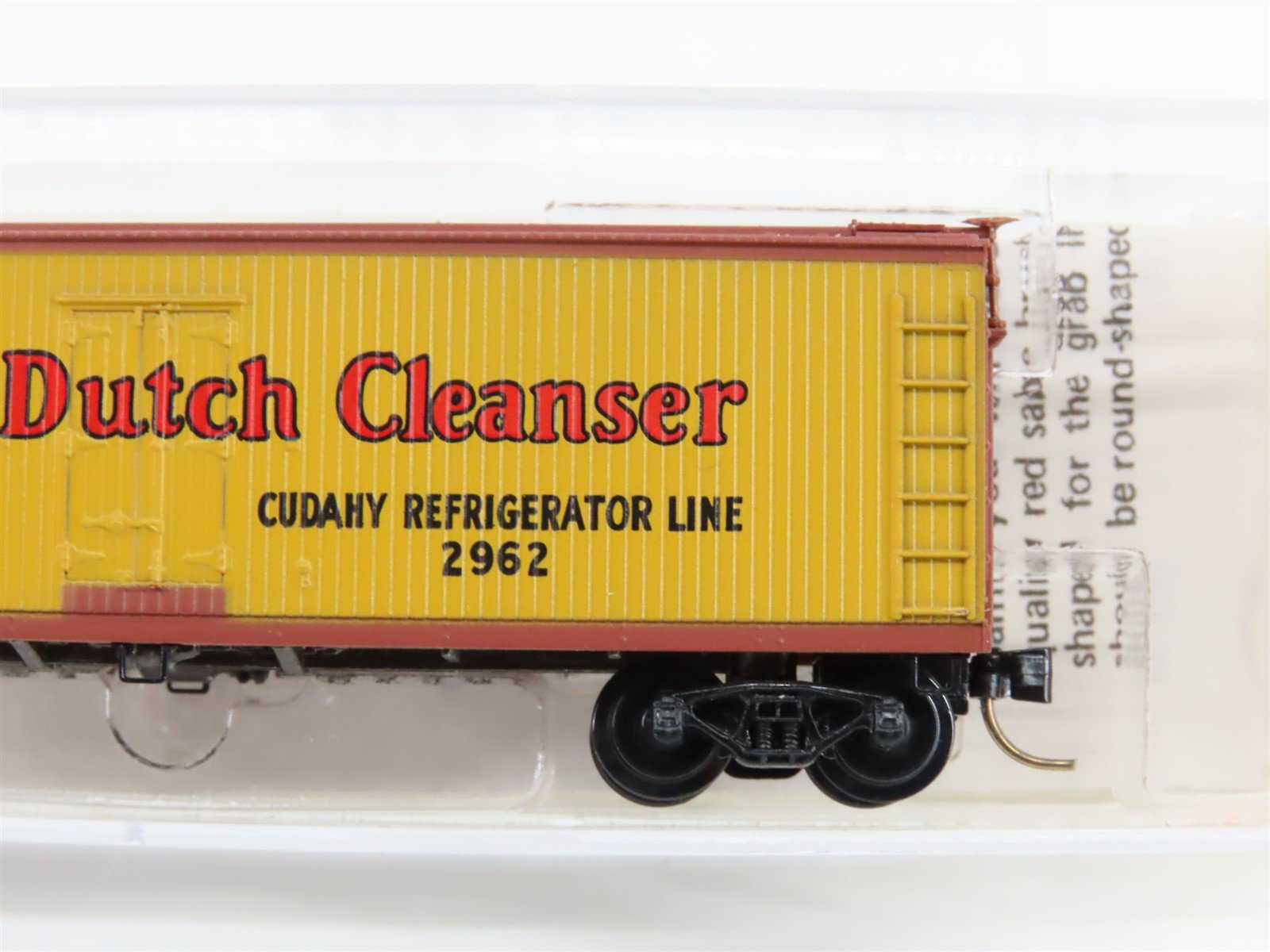 N Scale Micro-Trains MTL 49010 CRLX Cudahy Old Dutch Cleanser 40' Reefer #2962