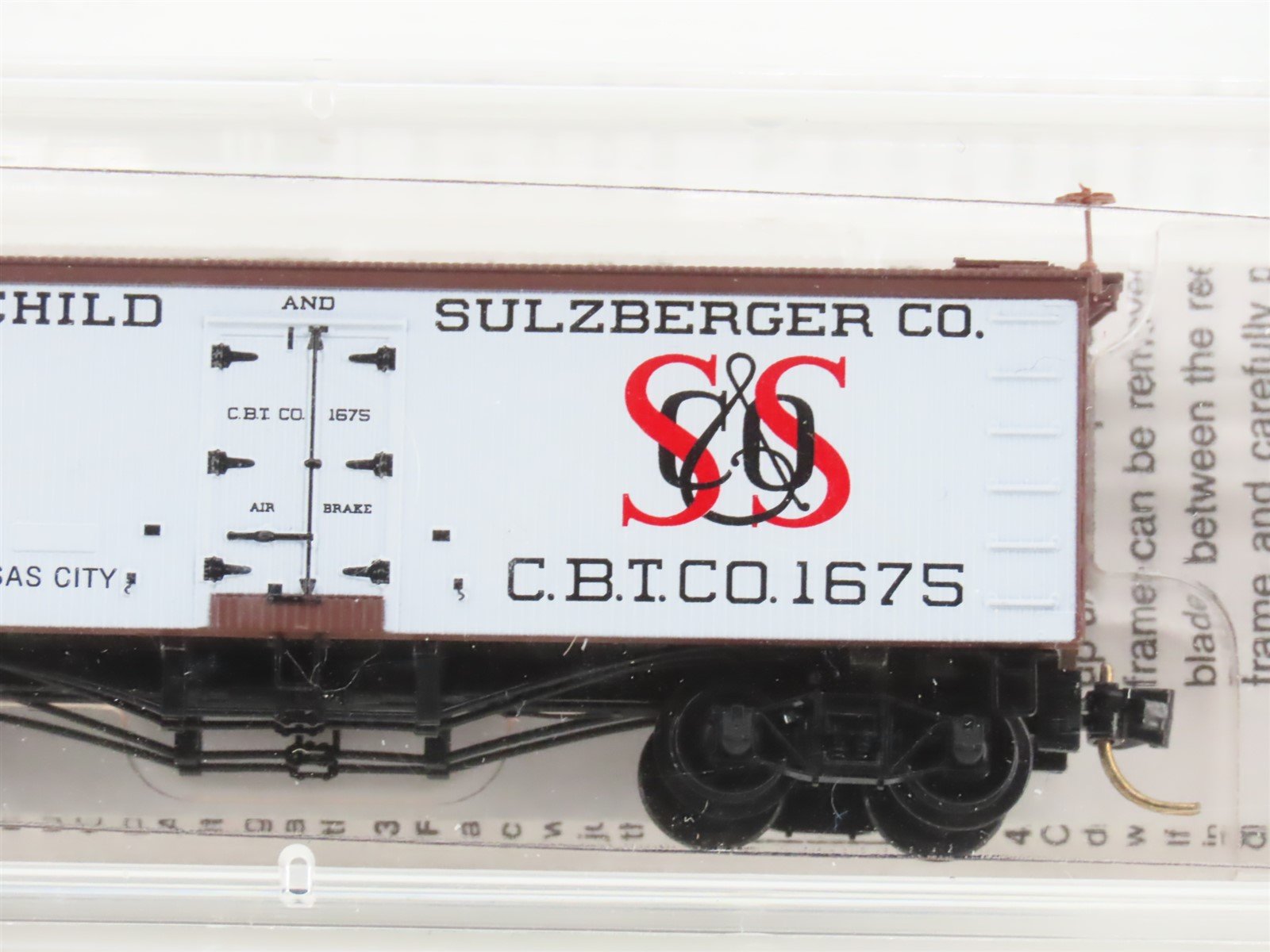 N Scale Micro-Trains MTL 58020 CBTCO Schwarzchild & Sulzberger 36' Reefer #1675