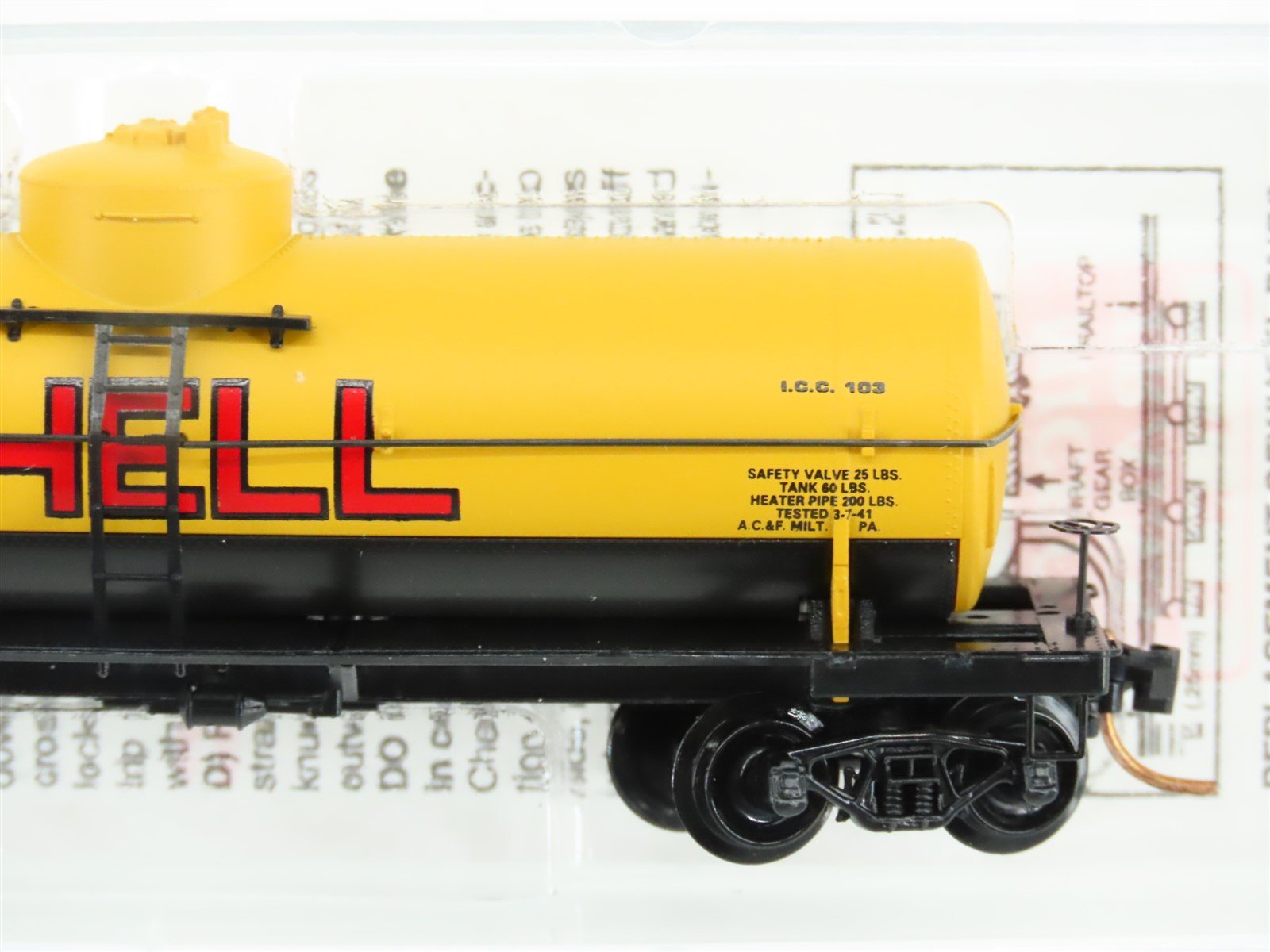 N Micro-Trains MTL 65090/1 SCCX Shell Oil Company 39' Single Dome Tank Car #1106