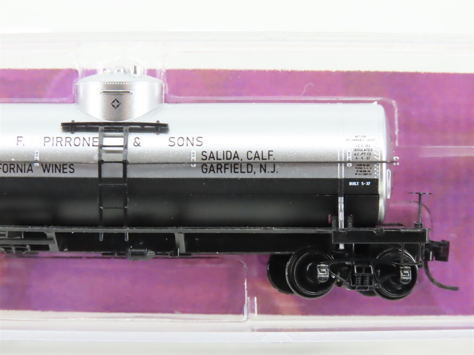 N Micro-Trains MTL 06500066 SHPX Pirrone & Sons 39' Single Dome Tank Car #4024