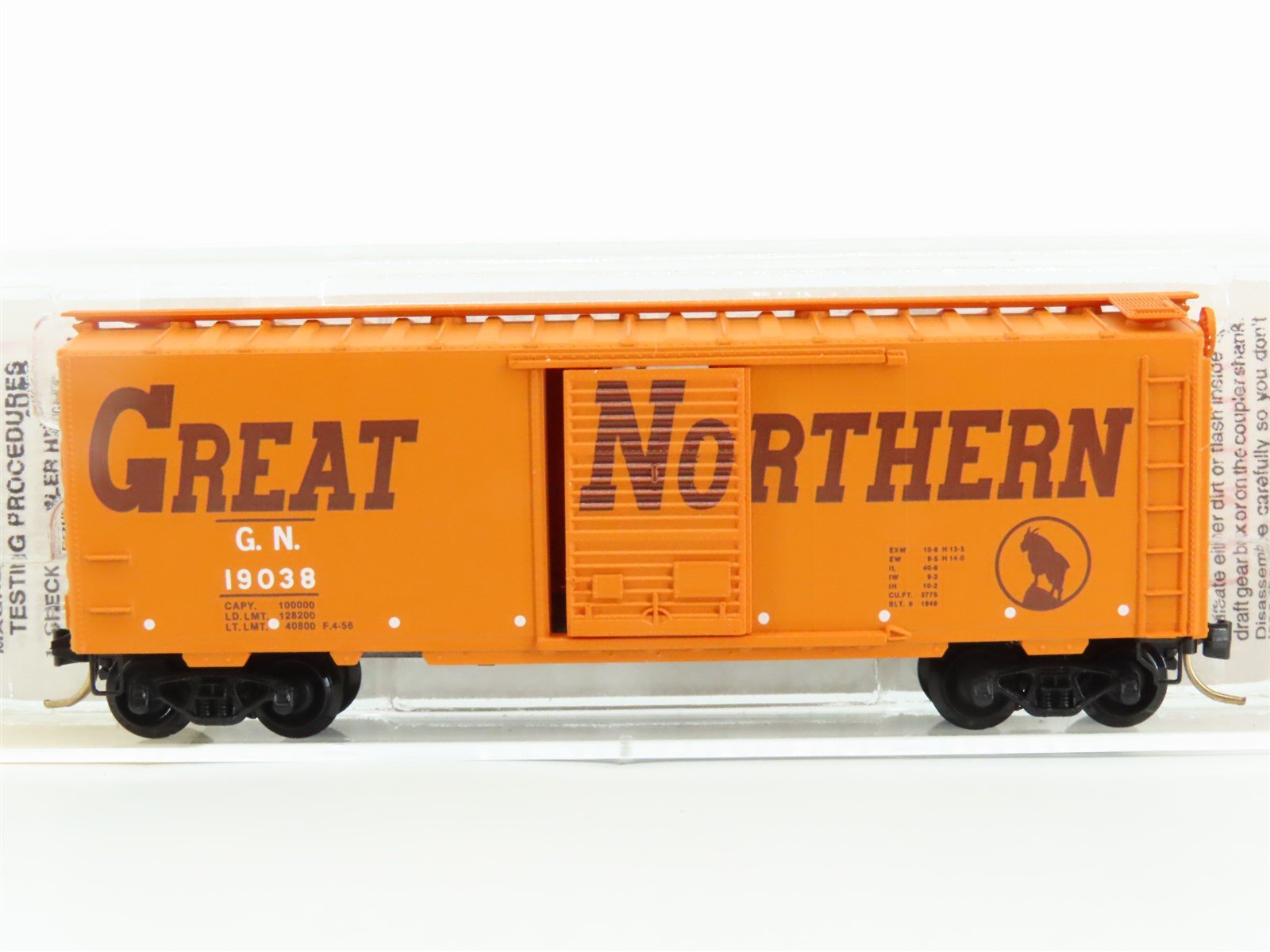 N Micro-Trains MTL 20166 GN Great Northern "Circus Train Car" 40' Box Car #19038