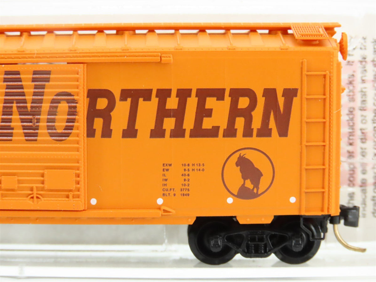N Micro-Trains MTL 20166 GN Great Northern &quot;Circus Train Car&quot; 40&#39; Box Car #19038