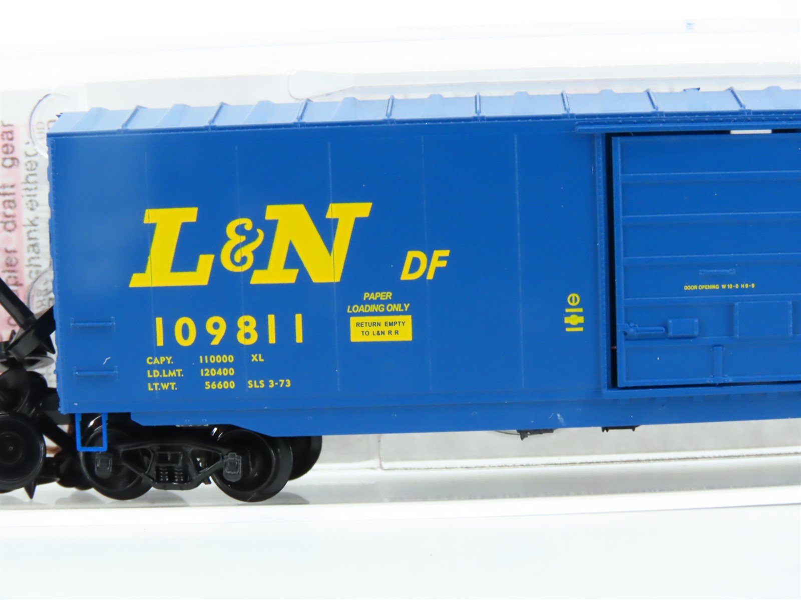 N Scale Micro-Trains MTL 77130 L&N Share in Freedom 50' Box Car #109811