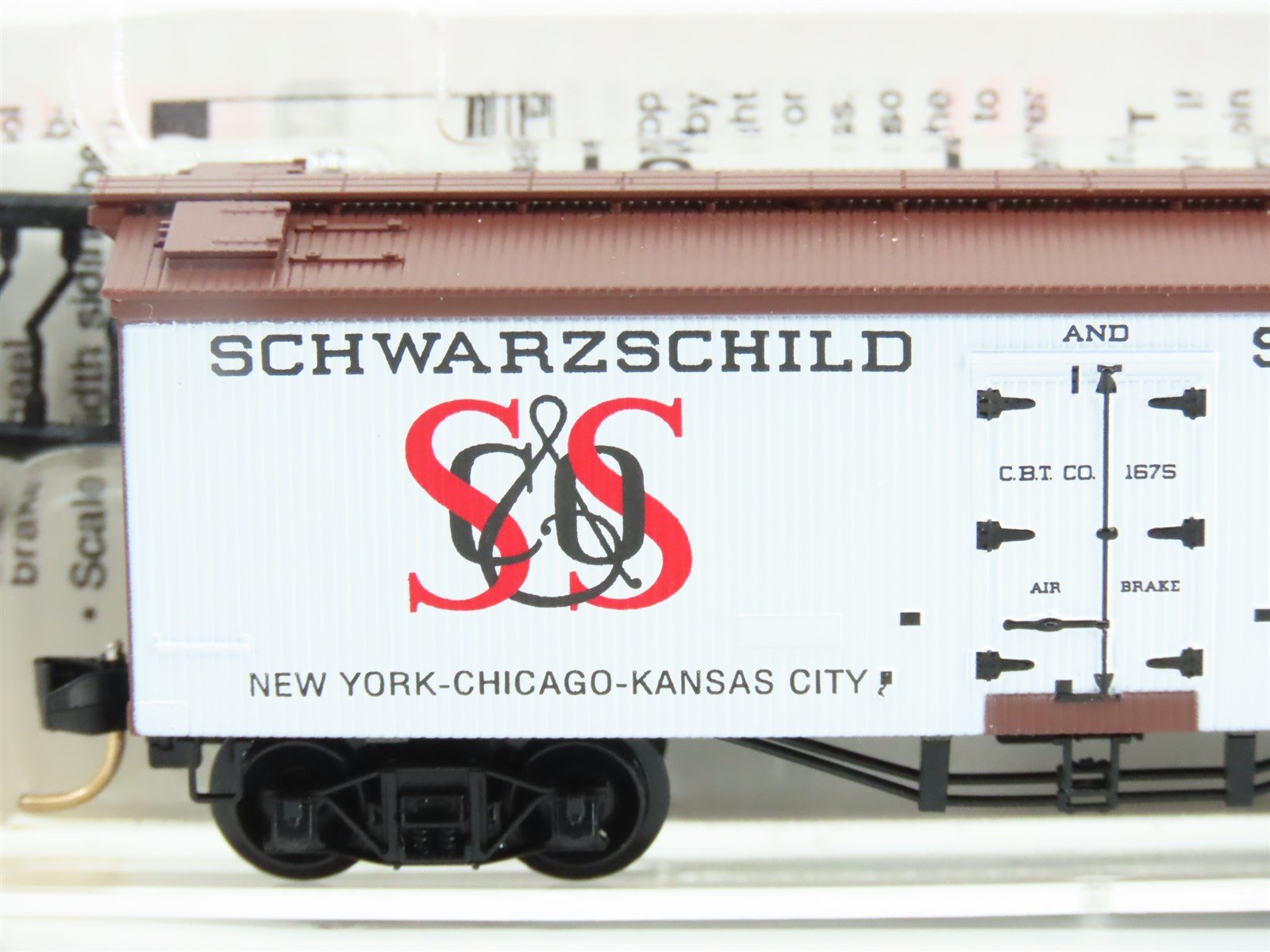 N Micro-Trains MTL 58020 CBTCO Schwarzschild & Sulzberger Co Ice Reefer #1675