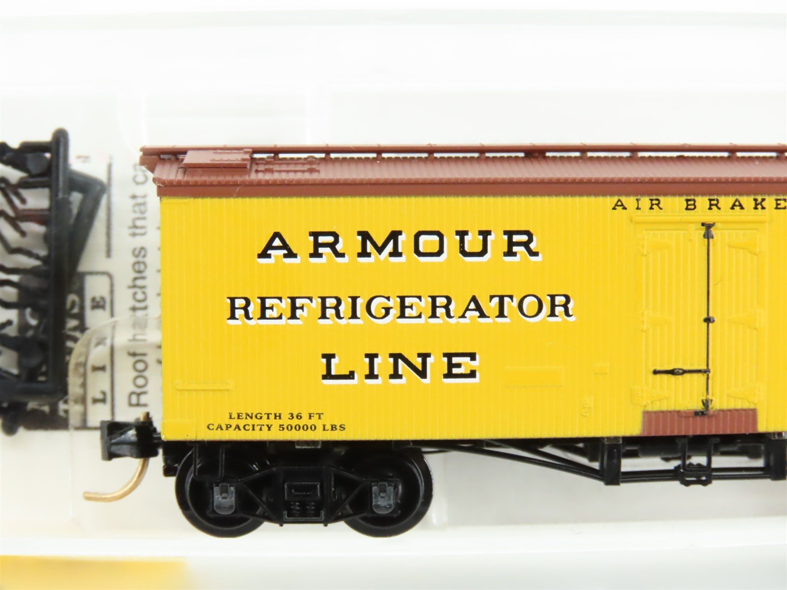 N Micro-Trains MTL 58030 Armour Refrigerator Line 36' Wood Ice Reefer #7306