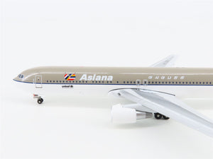1:400 Scale Aero Classics Die-Cast Asiana Boeing B767-300 Aircraft HL7263