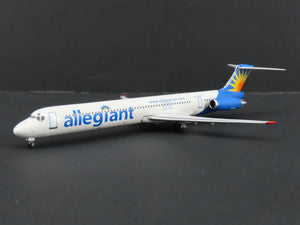 1:400 Gemini Jets GJAAY550H Die-Cast Allegiant McDonnell Douglas MD-82 Aircraft