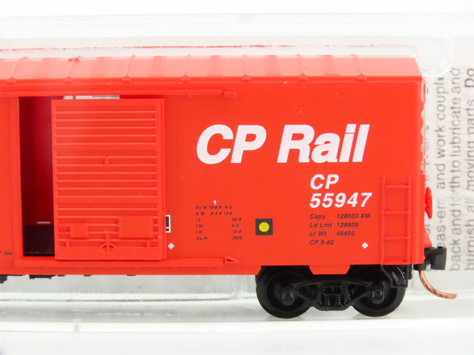 N Micro-Trains MTL 24260 CP Rail Canadian Pacific 40' Single Door Box Car 55947
