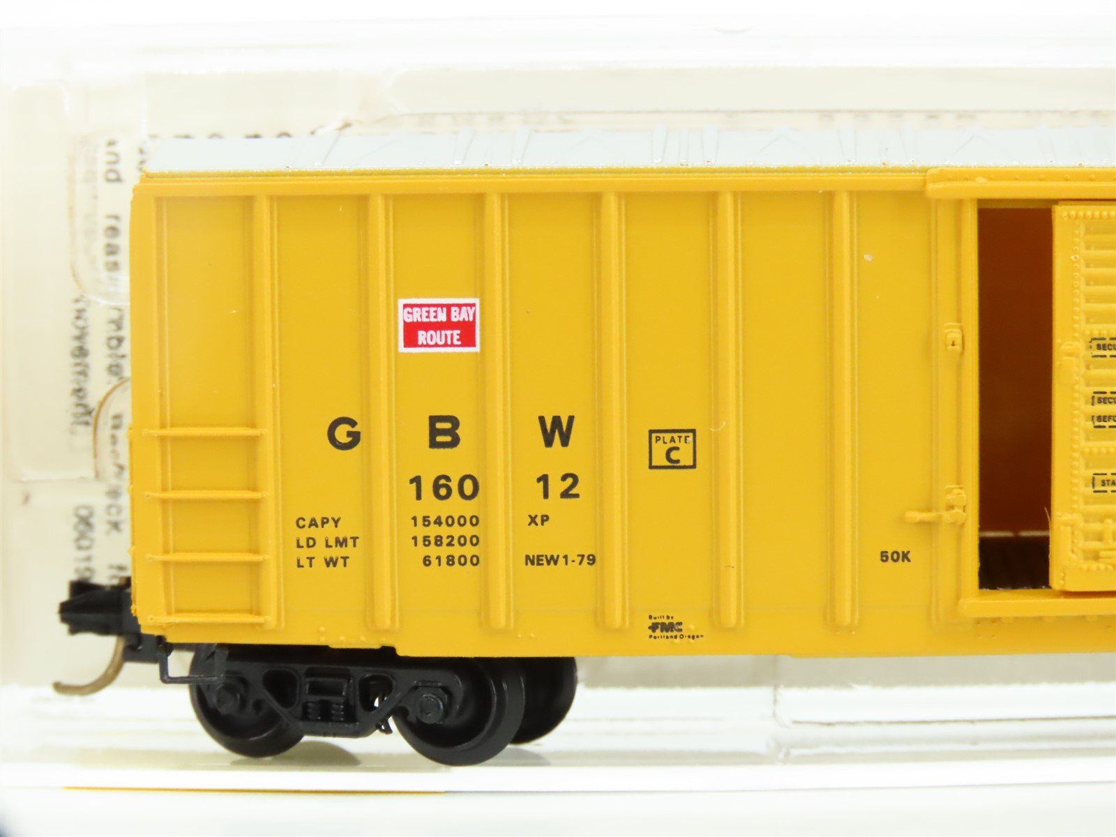 N Micro-Trains MTL 25230 GBW Green Bay Route 50' Single Door Box Car #16012