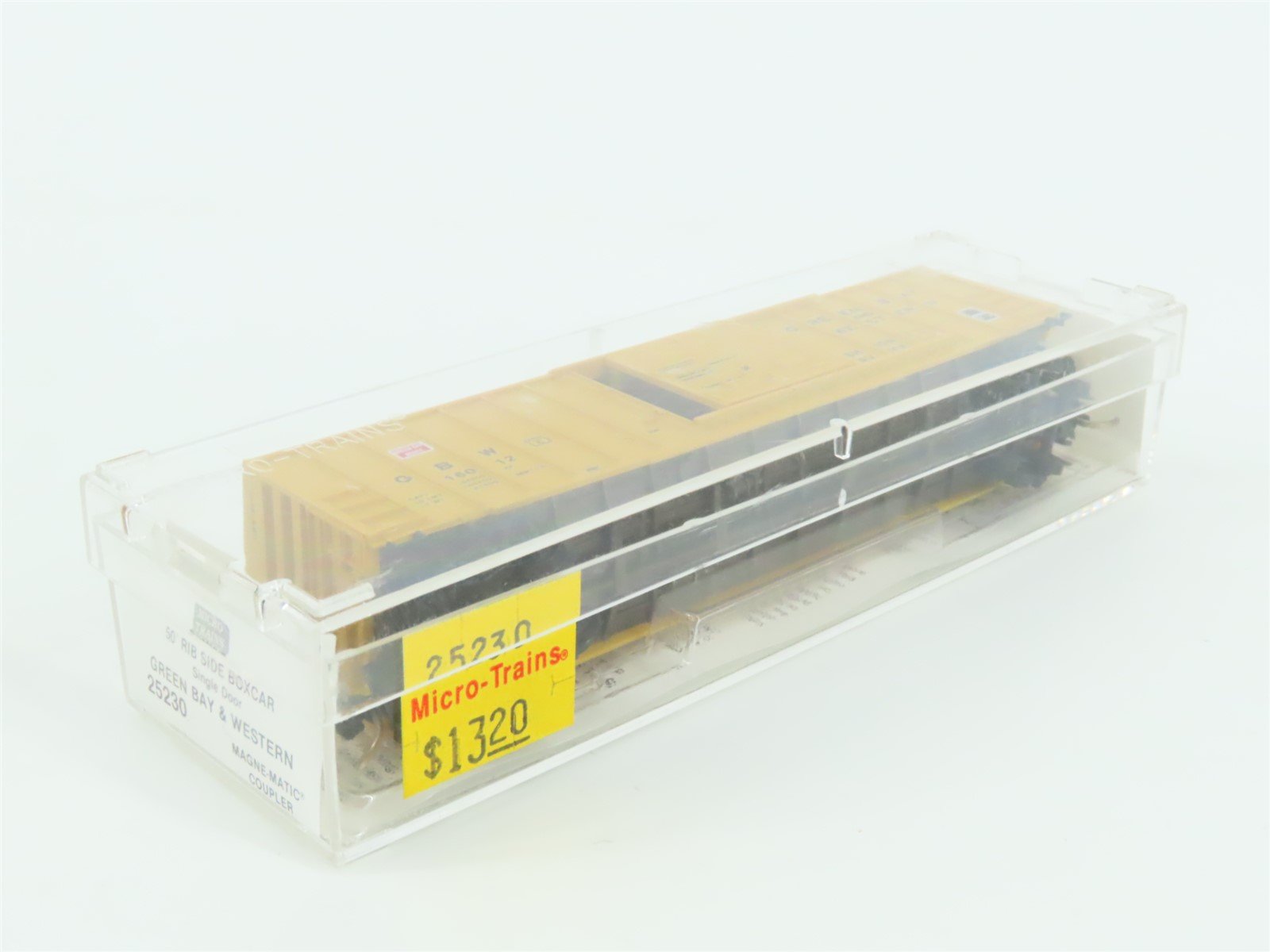 N Micro-Trains MTL 25230 GBW Green Bay Route 50' Single Door Box Car #16012