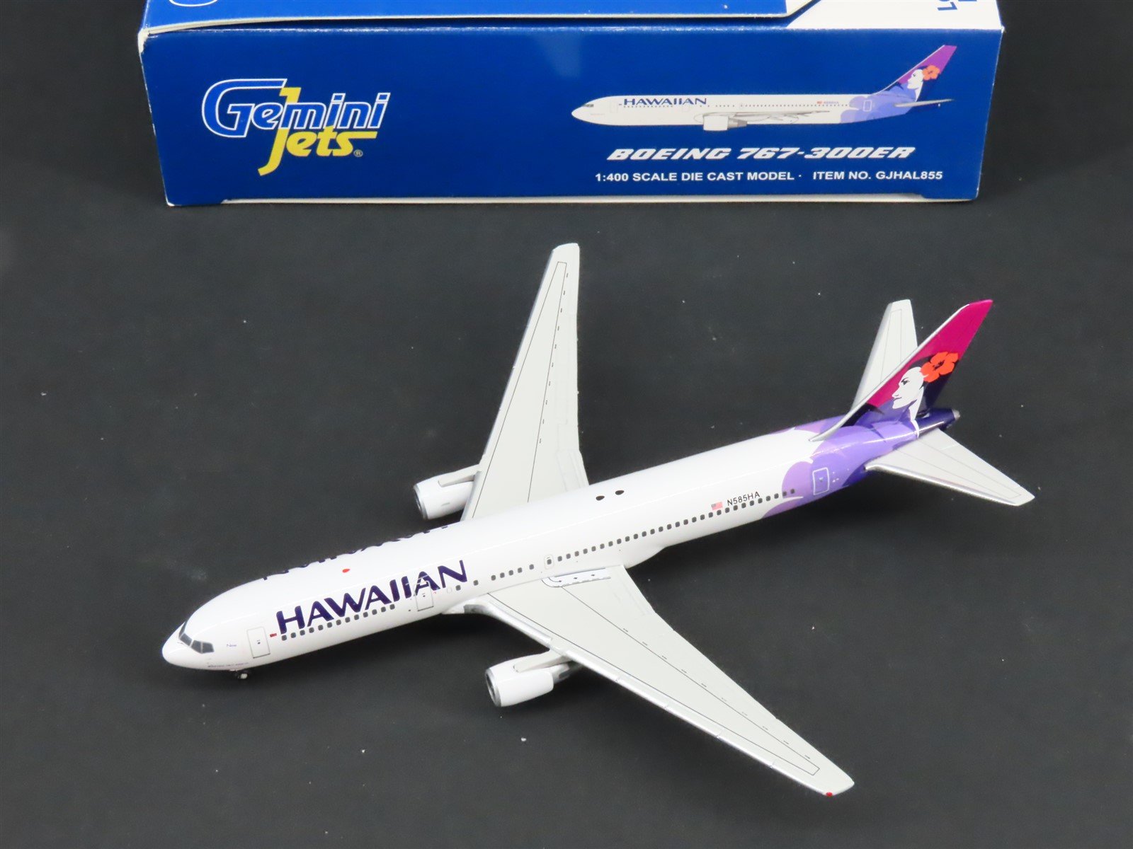 1:400 Gemini Jets GJHAL855 Die-Cast Hawaiian Boeing 767-300ER Aircraft N585HA